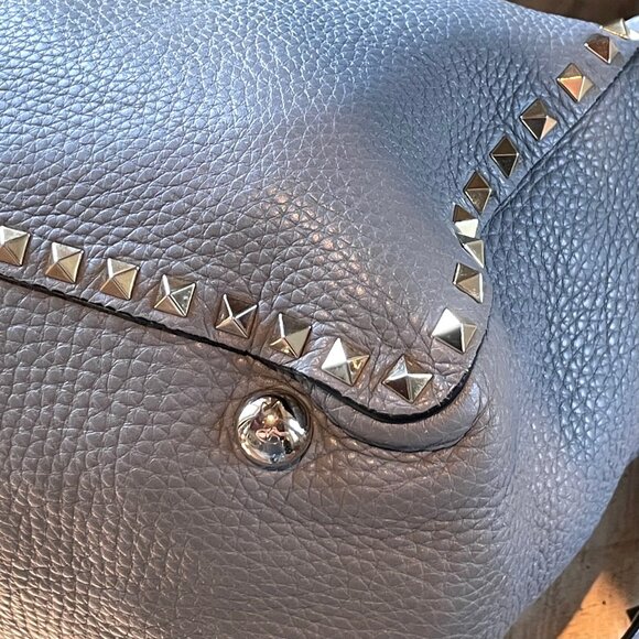 Valentino Grey Leather Rockstud Medium Shopping Tote - Picture 5 of 12